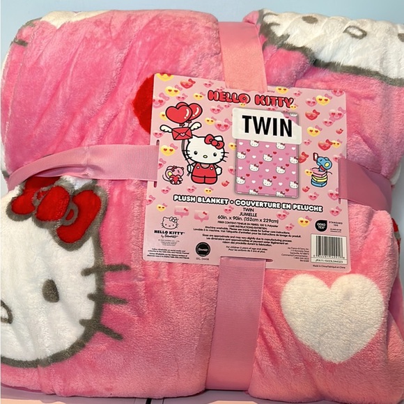 Other - Hello kitty TWIN plush blanket in pink